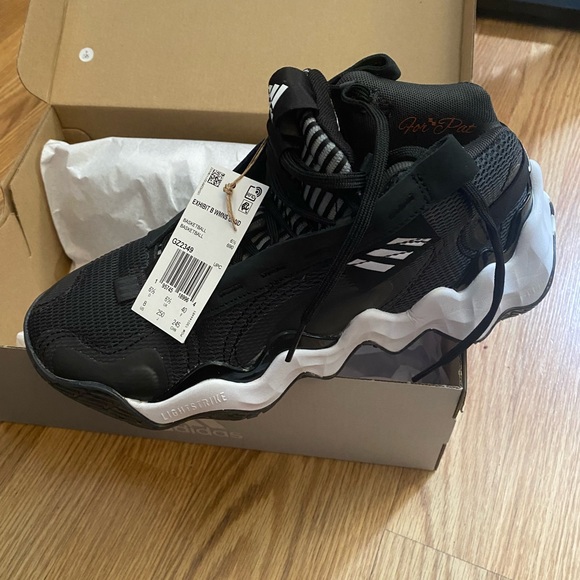 Adidas Candace Parker Exhibit B size 8 — NIB - Picture 2 of 4